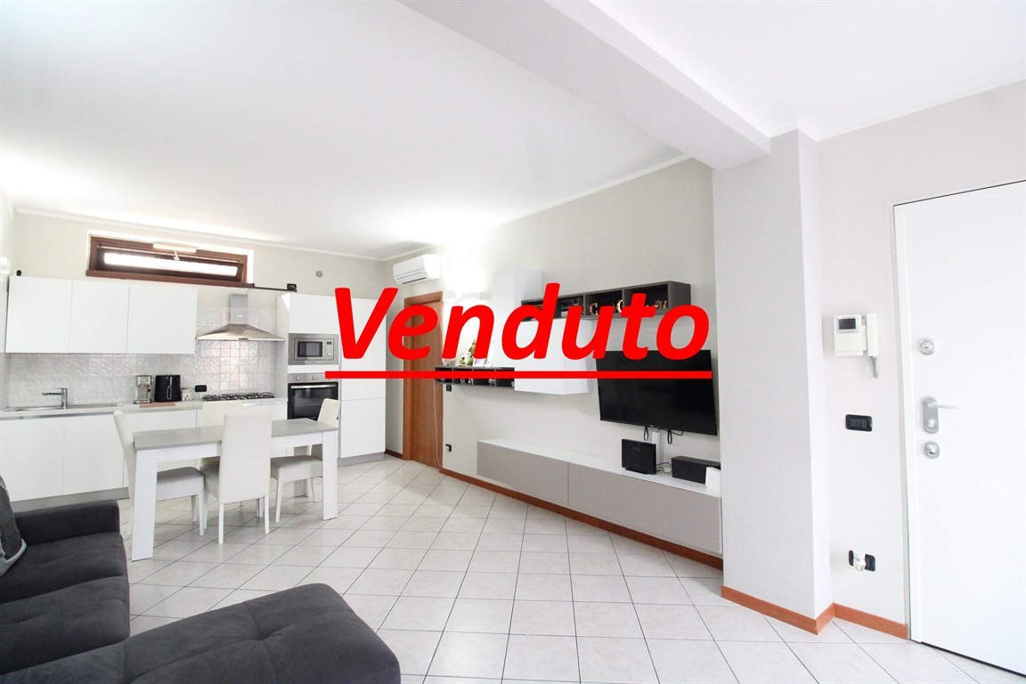 Bilocale ristrutturato con bagno nuovo e utenze autonome